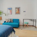 Pelicano Seville Apartments